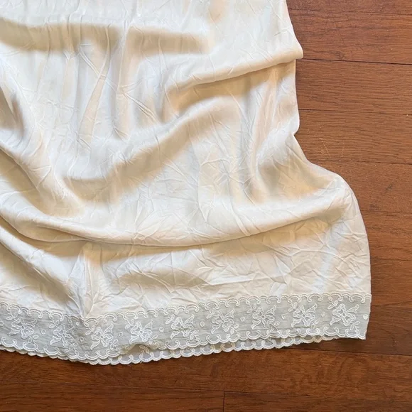 Vintage Ivory Lace-Trim Slip Chemise - Picture 2 of 8